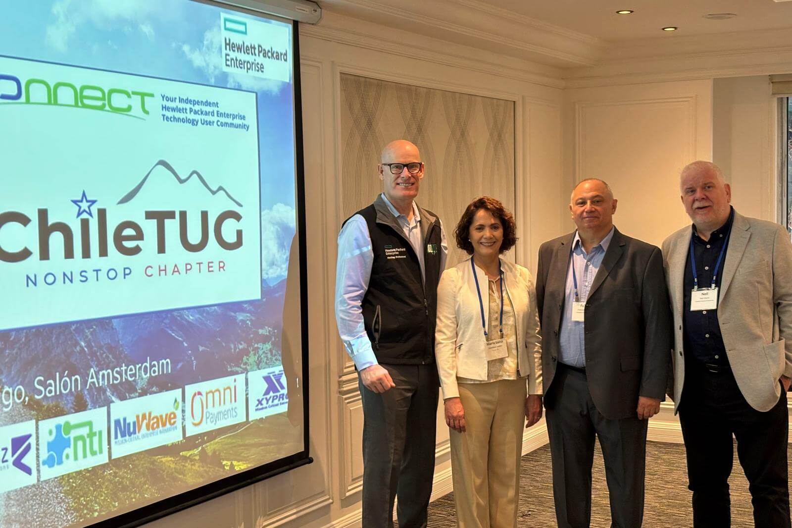 L-R: Ken Scudder and Maria Luisa Mendoza of Gravic, and Fabian Manfredi and Neil Davis of HPE.