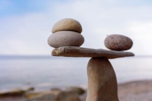 rocks balancing